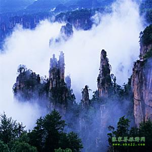 武漢往返：張家界、鳳凰古城、韶山六日游，每周一、周四發(fā)團(tuán)